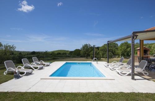 Sorici Villa | Elegant Villa with Private Pool
