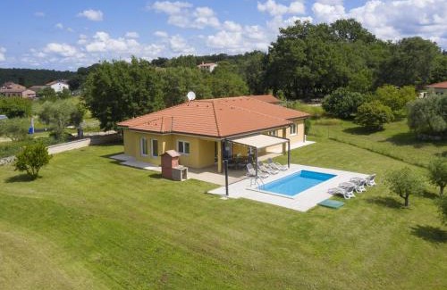 Sorici Villa | Elegant Villa with Private Pool