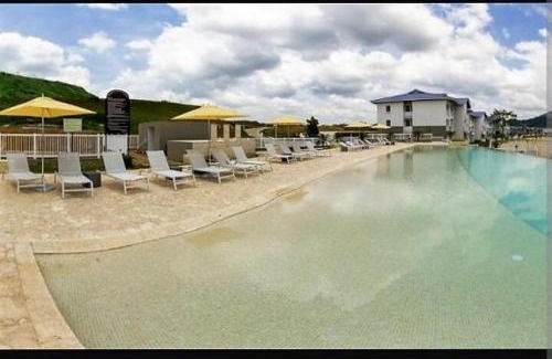 Tumba Vieja Apartment | Elegante apartamento discreto, con playa y piscina