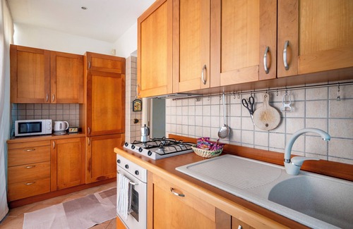 Municipio 3 Apartment | Elegante Appartamento con Spiaggia sul Mare di Bari