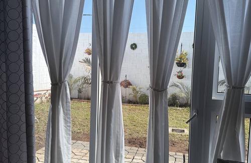 San Miguel House | Elegante casa a minutos de Centros comerciales