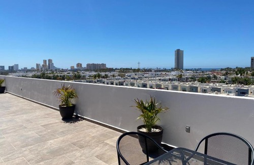Villa Marina Apartment | Elegante Departamento en Marina Cerritos Condominios