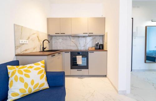 Sanremo Apartment | [Elegante e Moderno Appartamento]-Colin Home