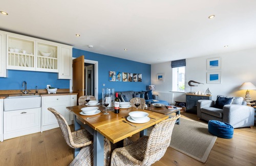 Carbis Bay Apartment | Elegantly furnished and beautifully appointed, 8 Fernhill is part of a luxurious development of apar