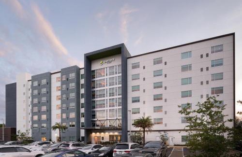 Williamsburg Hotel | Element by Westin Orlando International Drive