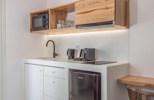 Milos House | Elements of Milos