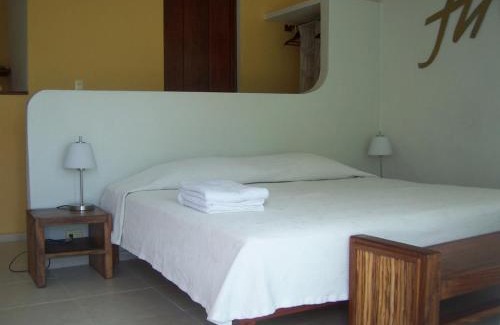 Centro - Supmza 001 Apartment | Elements of the Island