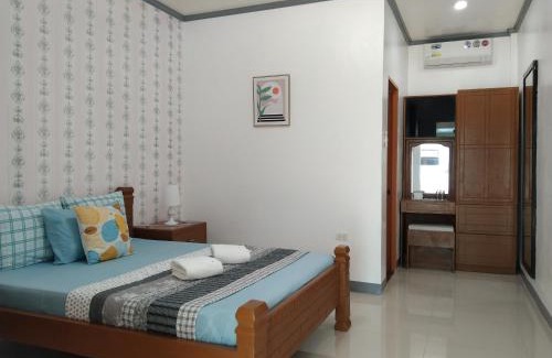 Daanbantayan House | ELEN INN - Malapascua Island Air-conditioned Room1