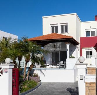 Gennadi House | Elena House