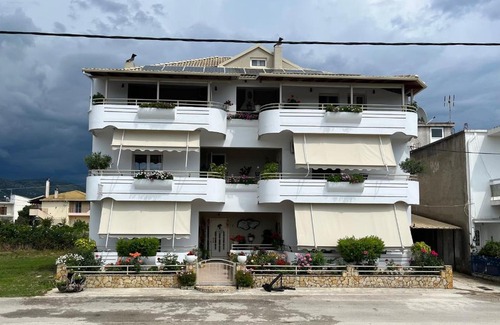 Plataria Apartment | Elenas Apartments
