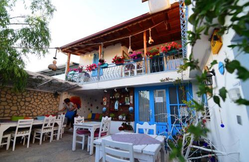 Sigacık Bed & Breakfast | Eleni (L&E) Pansiyon