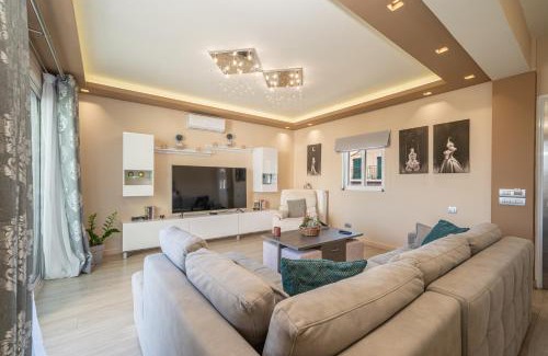 Karavomylos Apartment | Eleni's house