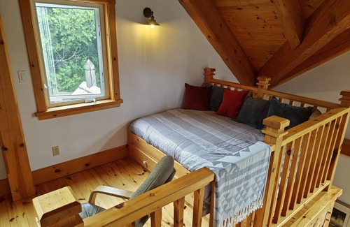 Tobermory Cottage | Elenriel Cottage - Waterfront Timberframe on Five Fathoms National Marine Park