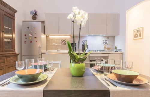 Quartiere XVII Trieste Apartment | Elephant Apartment for 5 people with 2 bathrooms + shared garden