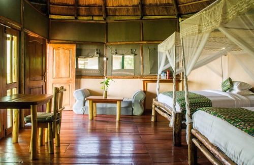Kichwamba Cabin | Elephant HAB Lodge