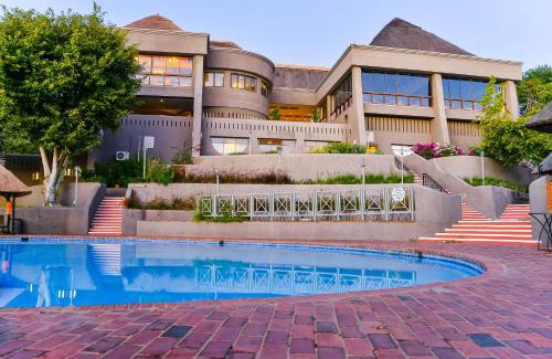 Victoria Falls Hotel | Elephant Hills Resort