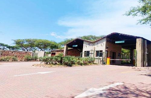 Nelspruit House | Elephant Villa Private Room