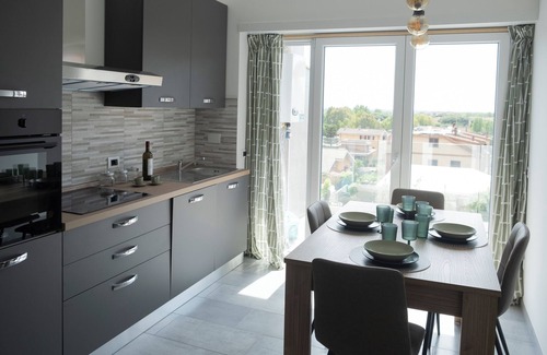 Zona XXXIII Acilia Sud Apartment | Elephantine House