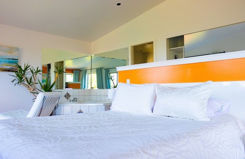 Salt Spring Island Bed & Breakfast | Elevate Rooms Armand Heights