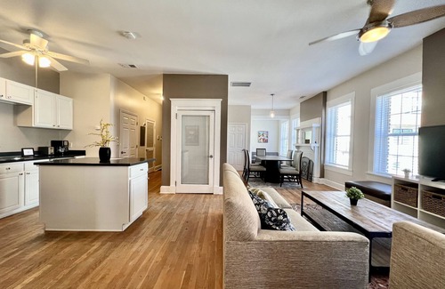 Mechanicsville Condo | ⌂ Elevated 2bed 1.5 Bath in a Historic 1913 Building ⌂
