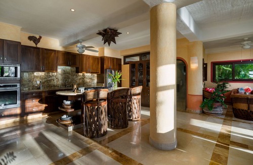Litibu House | Elevated Beach Front House - Pacific Ocean Sunset Views