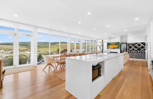 Myponga Beach House | Elevated Coastal Retreat
