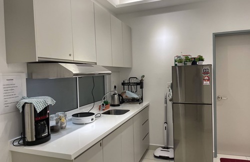 Sri Petaling Condo | Elevated Cozy Homestay @Heart of Sri Petaling 3R3B