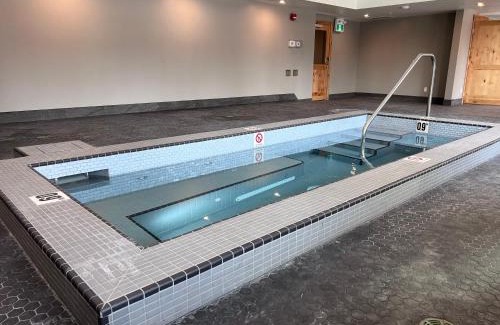 Canmore Apartment | Elevated Mountain Living 2BD Spring Creek Unit