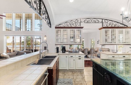 Pomona Park House | Eleven bedroom house in United States of America, Pomona Park