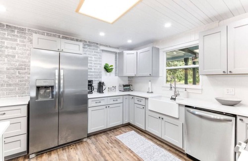 Pomona Park House | Eleven bedroom house in United States of America, Pomona Park