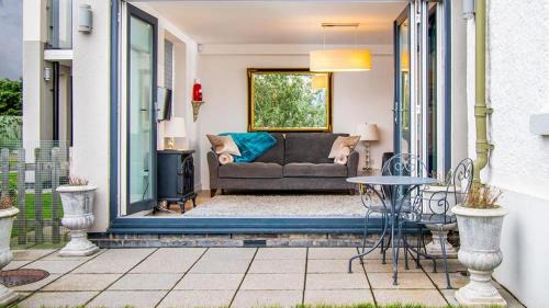 Deganwy House | Eleven