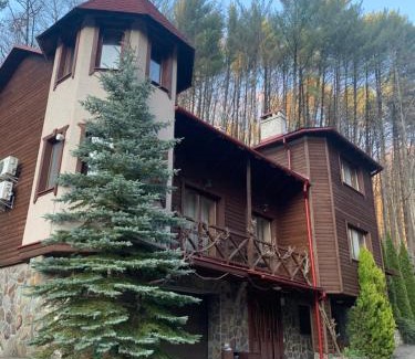 Turya Paseka Bed & Breakfast | Elf-cottage