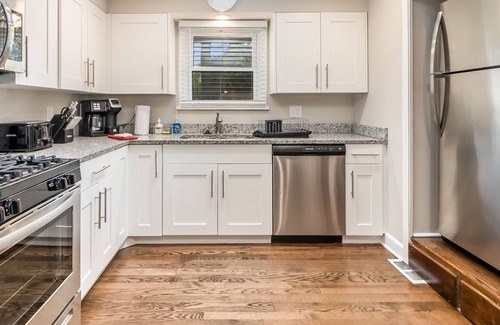 Elgin House | Elgin FHS Rental- Jay St