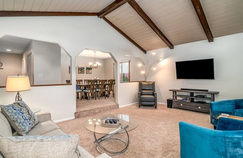 Elgin House | Elgin Rental – Greenridge