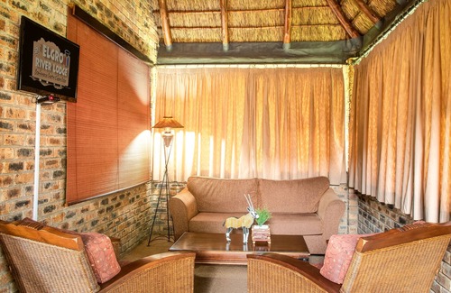 Potchefstroom Cabin | Elgro River Lodge
