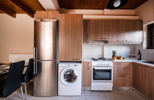 Palaiokastro Ski Chalet | Elia 3 ,cozy two-level maisonette,close to Heraklion