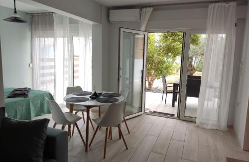 Palaio Tsifliki Apartment | elia by the sea