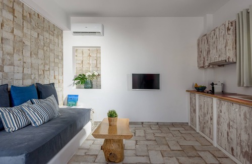 Karterados Apartment | Elia Residences 2 bedrooms luxury apartment near town