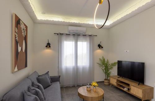 Vari Apartment | Elia Syros