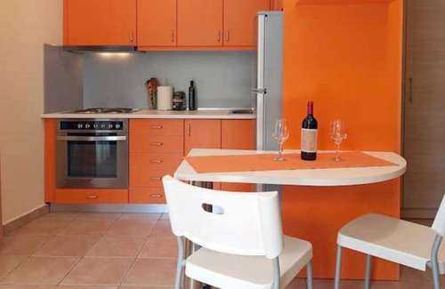 Lesvos Apartment | Eliana's downtown studio