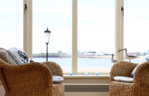 Pittenweem Apartment | Elie near St.Andrews. Luxury self catering beach house with wonderful sea views