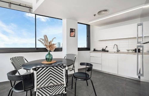 Neve Tzedek Apartment | Elifelet Luxury Pool and Balcony By Nimizz