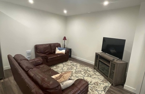 Powell River Apartment | Eliminate stress in this spacious and serene space with an adjacent Spa.
