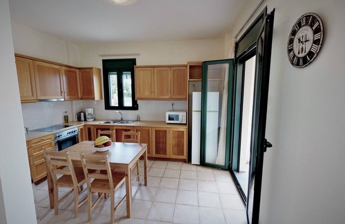 Asprouliani Villa | Elina Villes. Villa Anna