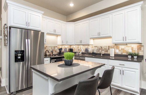 North Park Apartment | ★ Elite 1 Bedroom Suite ★ 400+Wi-Fi★King Bed★ BYU★