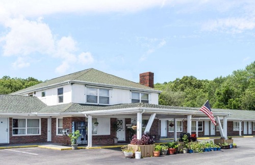 Central Village Hotel | Elite Inn