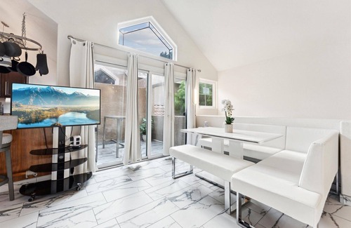 Val Vista Lakes Condo | Elite Lakeside Oasis in Gilbert