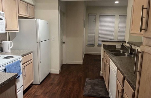 Nassau Bay Apartment | Elite & Luxurious Furnished Apartment by Kemah