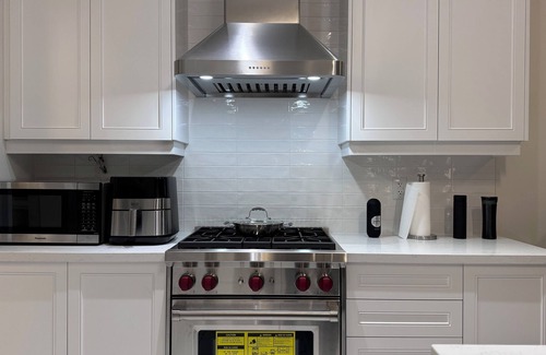 Markham House | Elite Luxury Whole Townhouses in Prestigious Angus Glen Markham