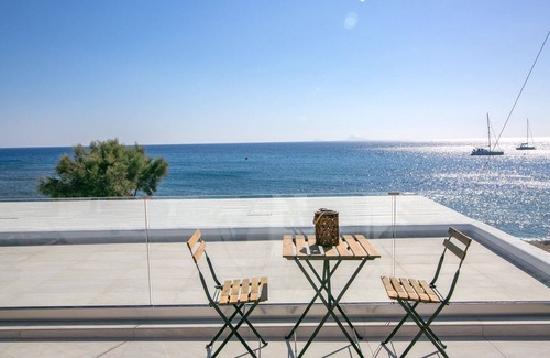 Exomytis Villa | Elite Santorini Villa | Aegean Melody Suites | 3 Bedroom | Outdoor Jacuzzi |.